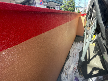 渋谷区にて外塀の上塗り塗装