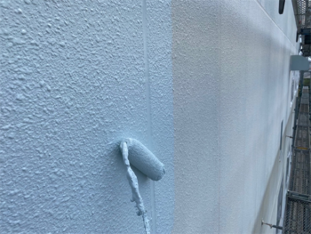 さいたま市にて外壁の中塗り塗装